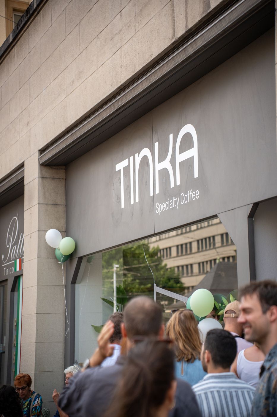 Tinka-Schriftzug an der Fassade am Turmhaus